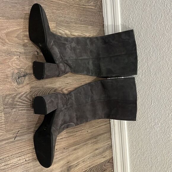 Stuart Weitzman suede knee high Nola boots - Picture 4 of 6